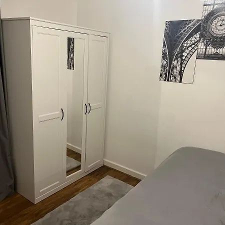 Accu Care Apartment Лондон Экстерьер фото